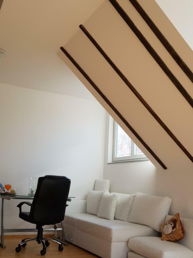 Willa Villa High Ceiling 2 Bedrooms